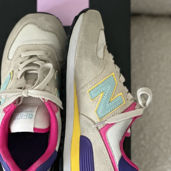 FIGS New Balance Women's 574 - Size 6.5 in Boulder - Picture 6 of 8